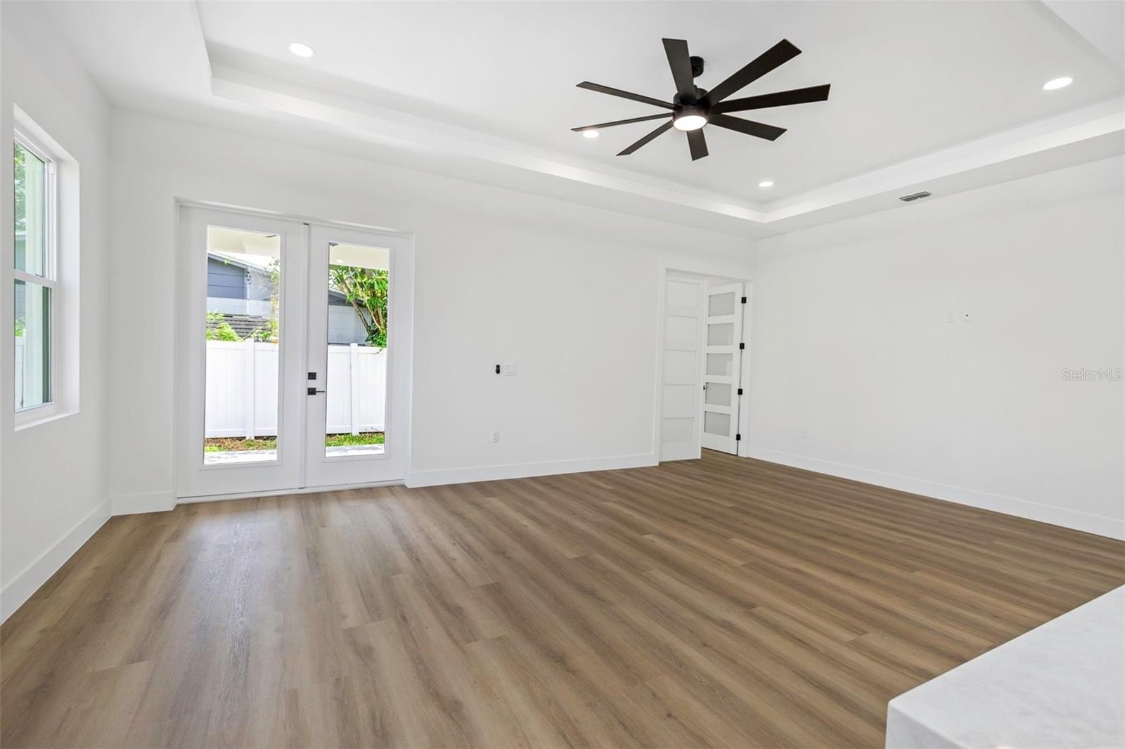 ST PETERSBURG, Florida, 33714, United States, 4 Bedrooms Bedrooms, ,3 BathroomsBathrooms,Residential,For Sale,2022051