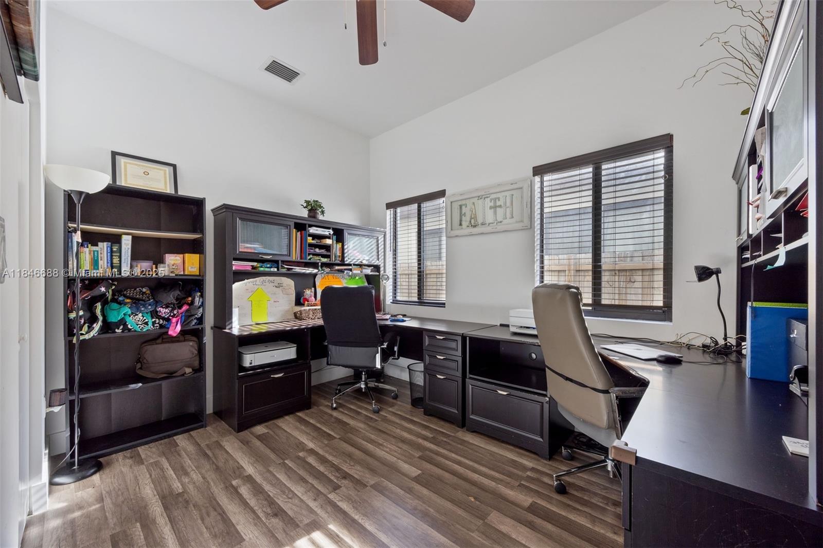 West Park, Florida, 33023, United States, 5 Bedrooms Bedrooms, ,4 BathroomsBathrooms,Residential,For Sale,1907541