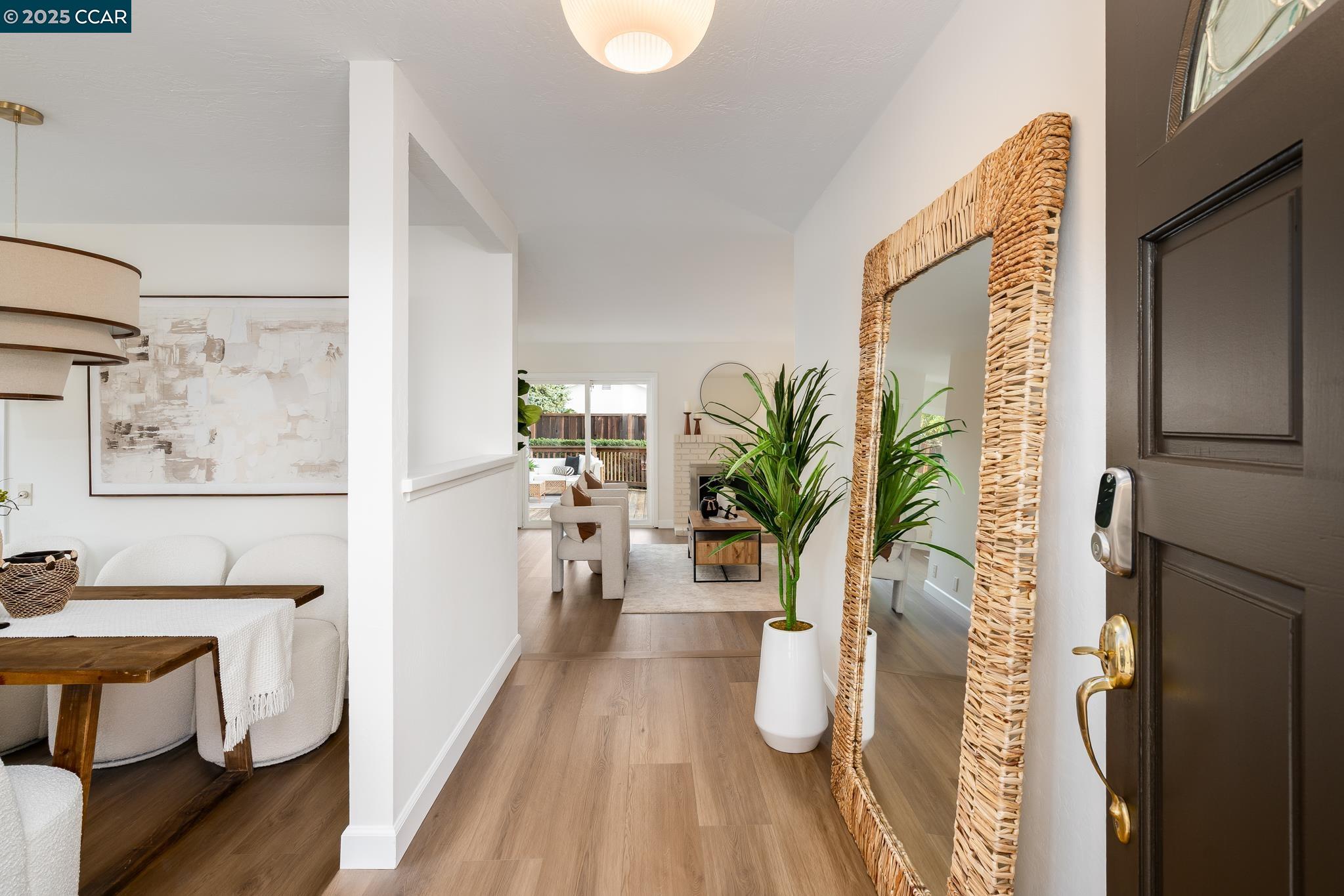 San Ramon, California, 94583, United States, 3 Bedrooms Bedrooms, ,2 BathroomsBathrooms,Residential,For Sale,1992109