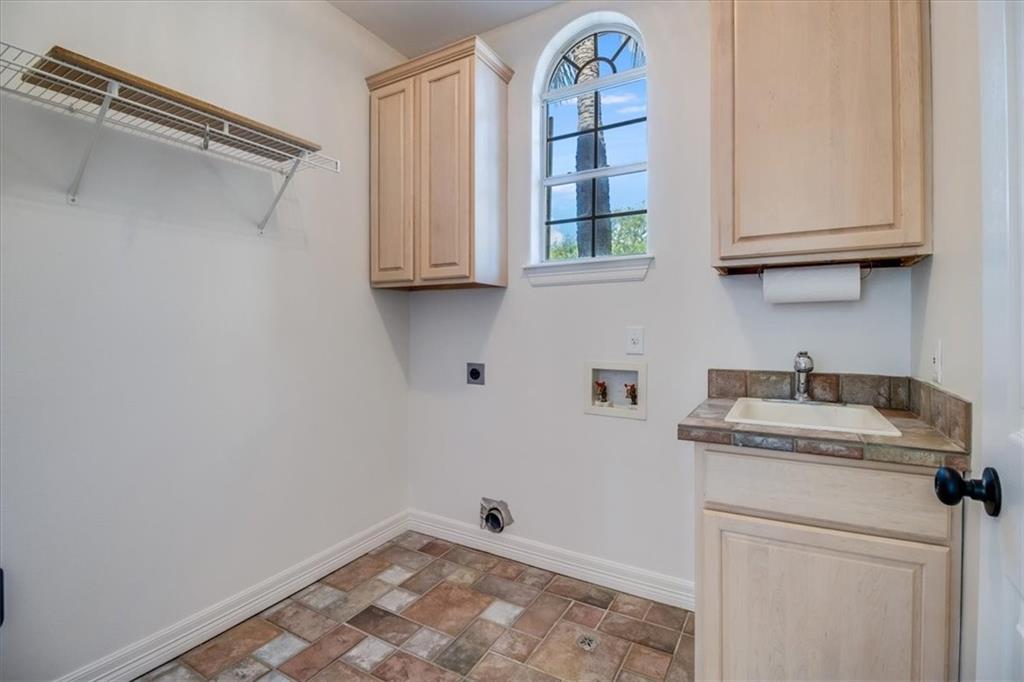Corpus Christi, Texas, 78414, United States, 4 Bedrooms Bedrooms, ,4 BathroomsBathrooms,Residential,For Sale,1874378