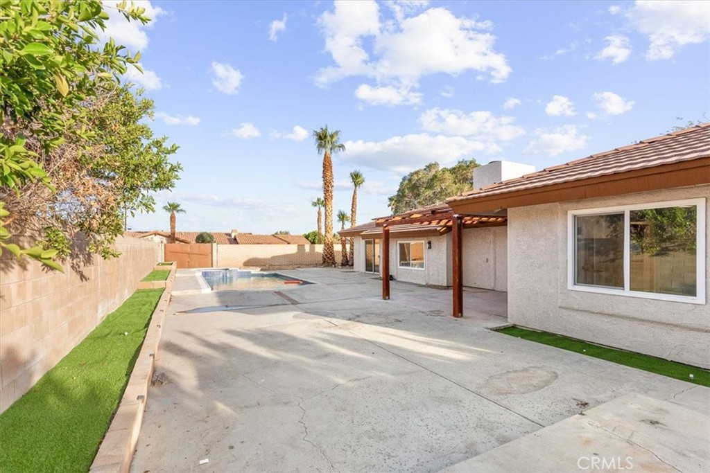 Palm Springs, California, 92262, United States, 3 Bedrooms Bedrooms, ,2 BathroomsBathrooms,Residential,For Sale,1885762