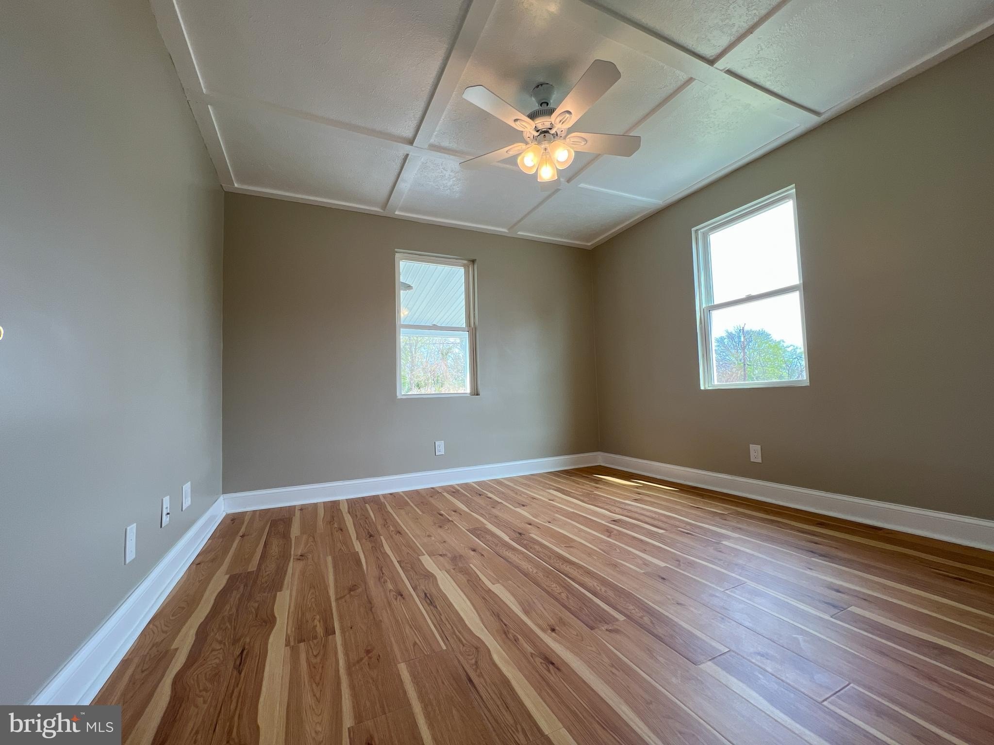 PASADENA, Maryland, 21122, United States, 4 Bedrooms Bedrooms, ,4 BathroomsBathrooms,Residential,For Sale,1975011