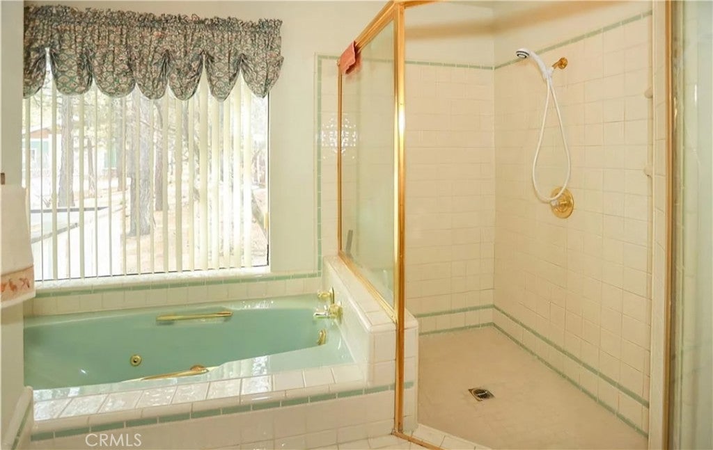 Big Bear City, California, 92314, United States, 3 Bedrooms Bedrooms, ,3 BathroomsBathrooms,Residential,For Sale,1940649