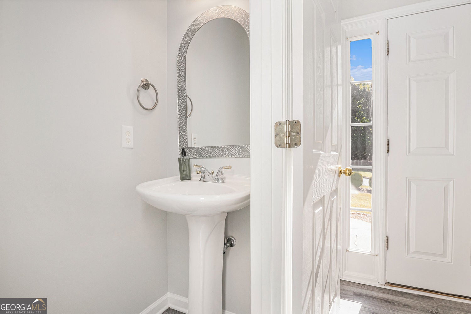 Buford, Georgia, 30518, United States, 4 Bedrooms Bedrooms, ,3 BathroomsBathrooms,Residential,For Sale,1969826