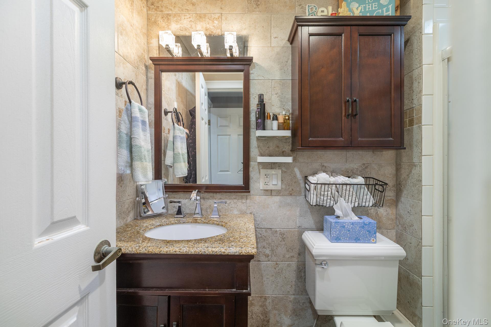 Medford, New York, 11763, United States, 5 Bedrooms Bedrooms, ,3 BathroomsBathrooms,Residential,For Sale,1911406