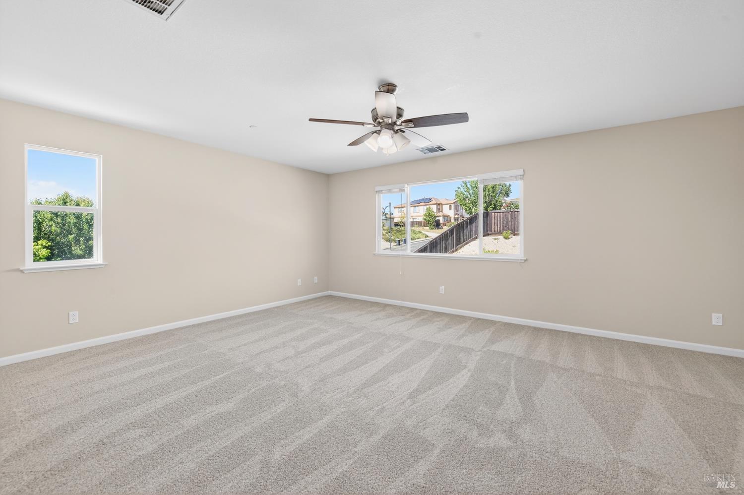 Fairfield, California, 94533, United States, 4 Bedrooms Bedrooms, ,3 BathroomsBathrooms,Residential,For Sale,2034470
