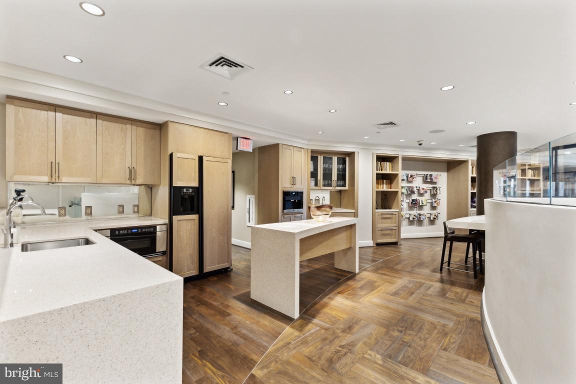 Bethesda, Maryland, 20815, United States, 2 Bedrooms Bedrooms, ,Residential,For Sale,1920331