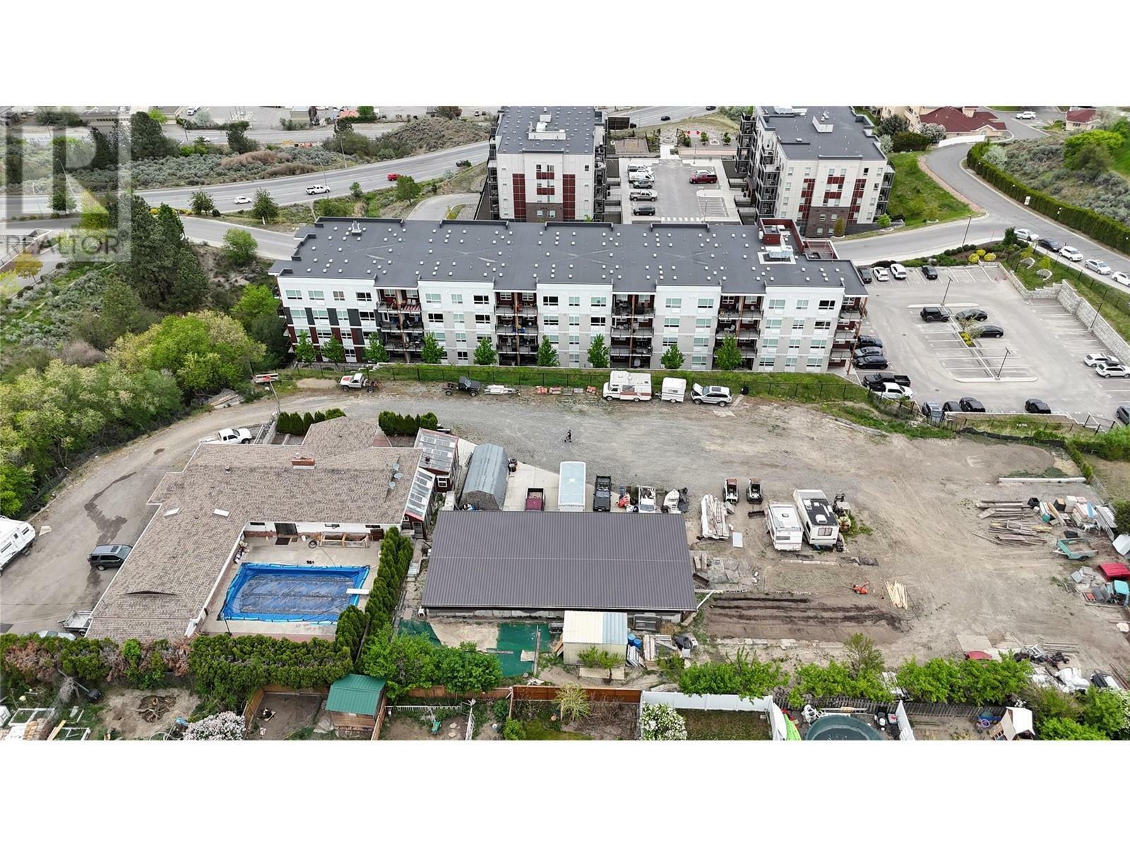KAMLOOPS, British Columbia, V2C 1B3, CA, 4 Bedrooms Bedrooms, ,3 BathroomsBathrooms,Residential,For Sale,1839127