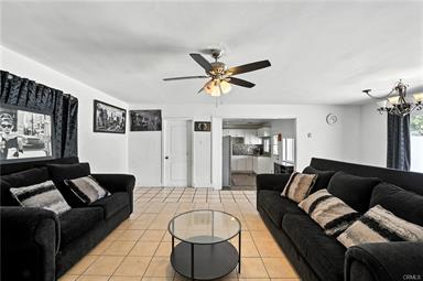 South Gate, California, 90280, United States, 2 Bedrooms Bedrooms, ,2 BathroomsBathrooms,Residential,For Sale,1904304