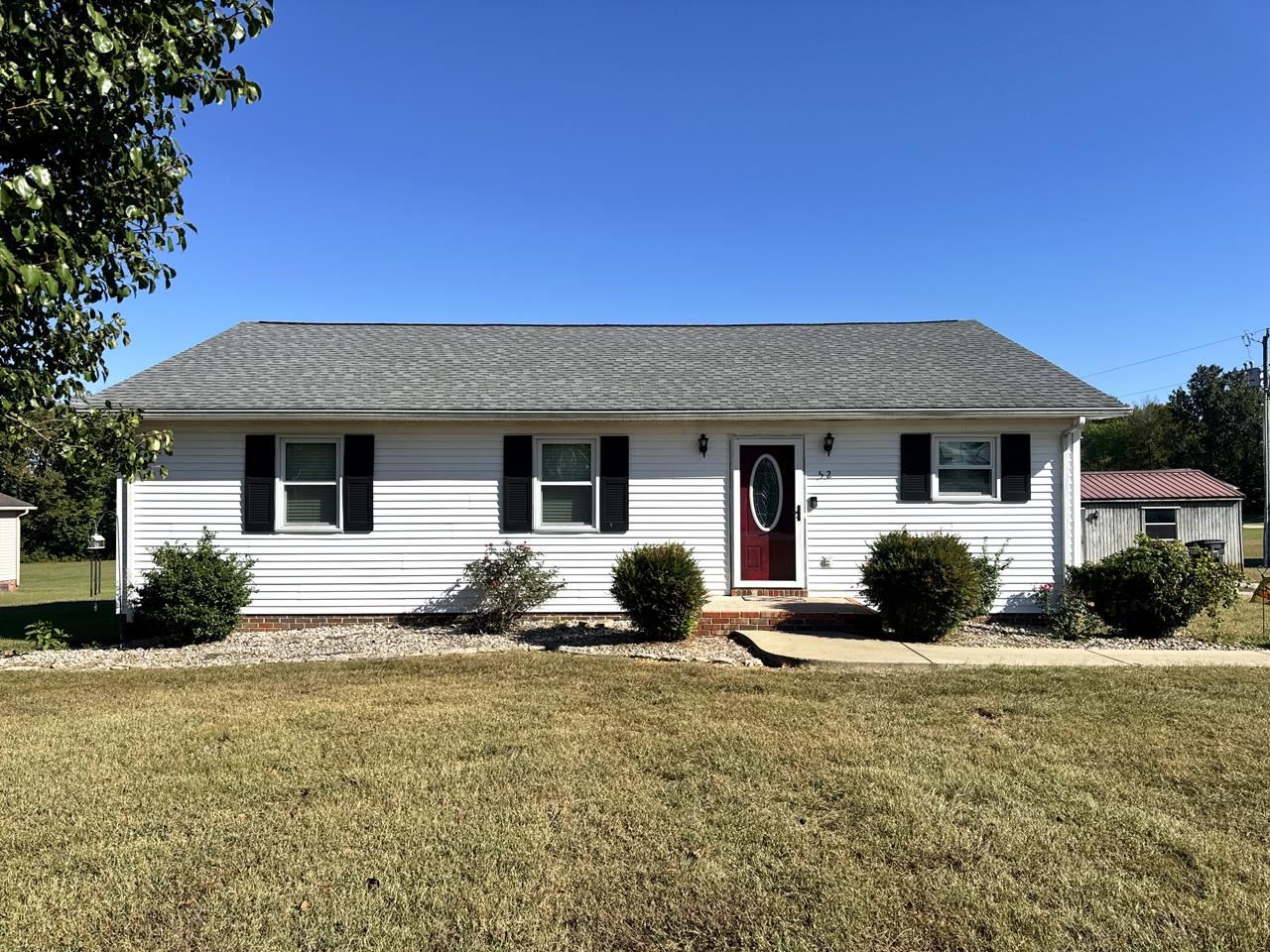 Cloverdale Dr, Glasgow, KY 42141