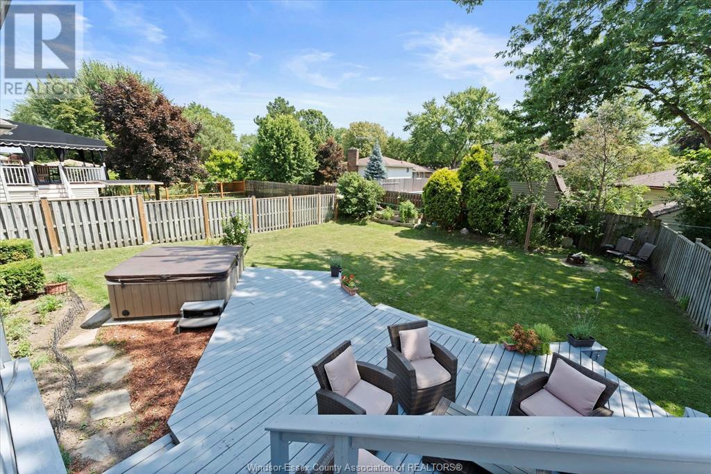 TECUMSEH, Ontario, N8N 4T1, CA, 5 Bedrooms Bedrooms, ,2 BathroomsBathrooms,Residential,For Sale,1902175