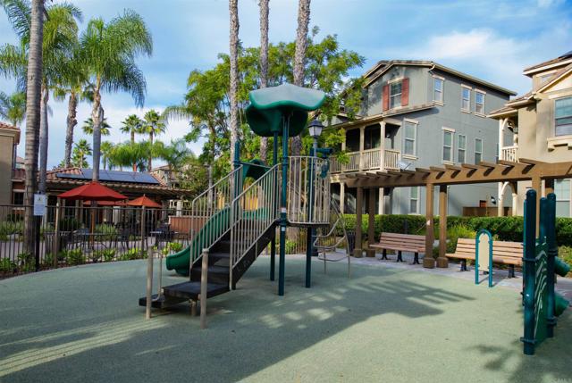 Chula Vista, California, 91913, United States, 2 Bedrooms Bedrooms, ,3 BathroomsBathrooms,Residential,For Sale,1990825