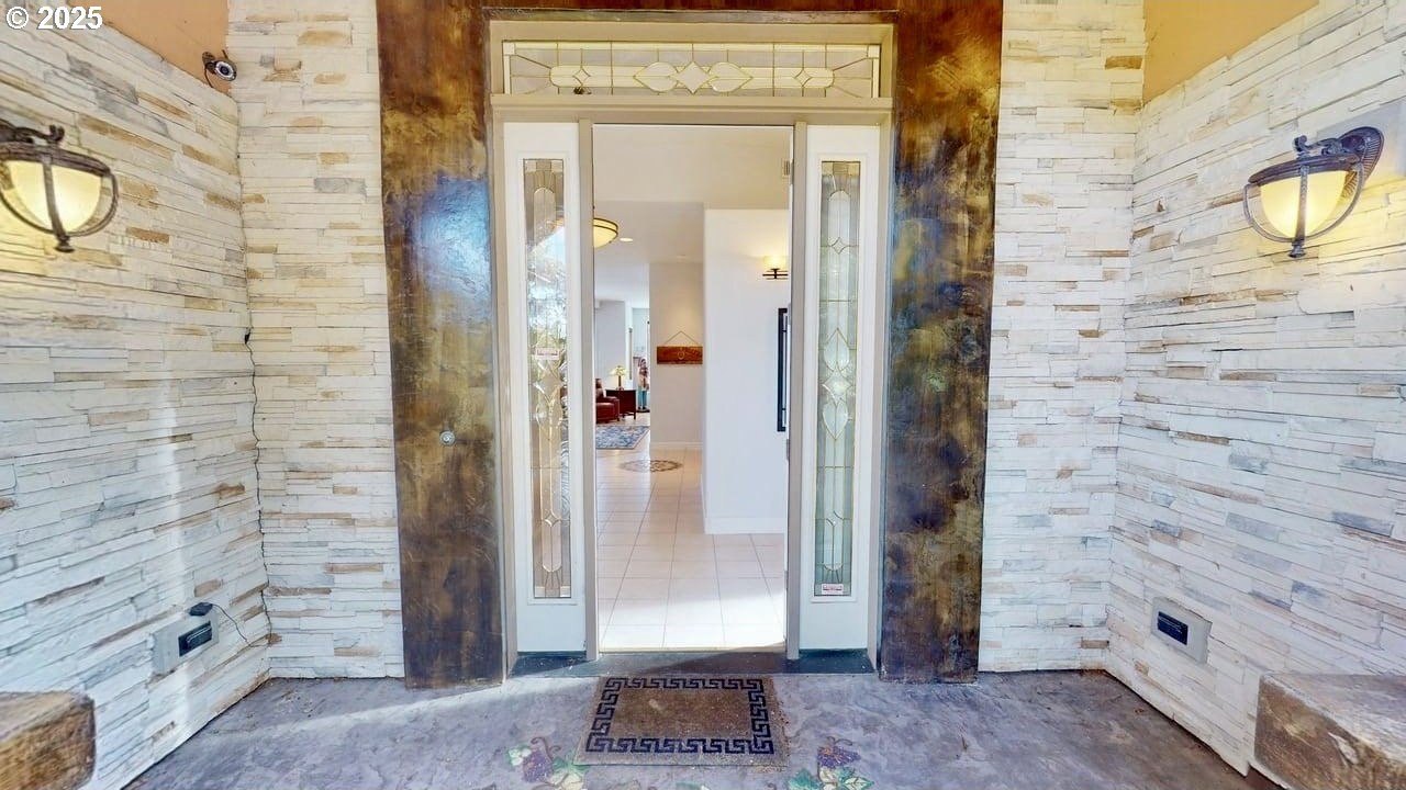 Gold Beach, Oregon, 97444, United States, 3 Bedrooms Bedrooms, ,5 BathroomsBathrooms,Residential,For Sale,1974377