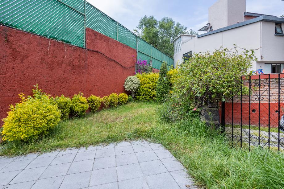 Álvaro Obregón, Ciudad de México, 01700, Mexico, 4 Bedrooms Bedrooms, ,3 BathroomsBathrooms,Residential,For Sale,1729158