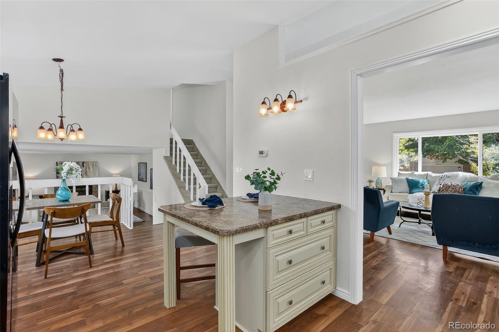 Longmont, Colorado, 80503, United States, 3 Bedrooms Bedrooms, ,1 BathroomBathrooms,Residential,For Sale,1958059