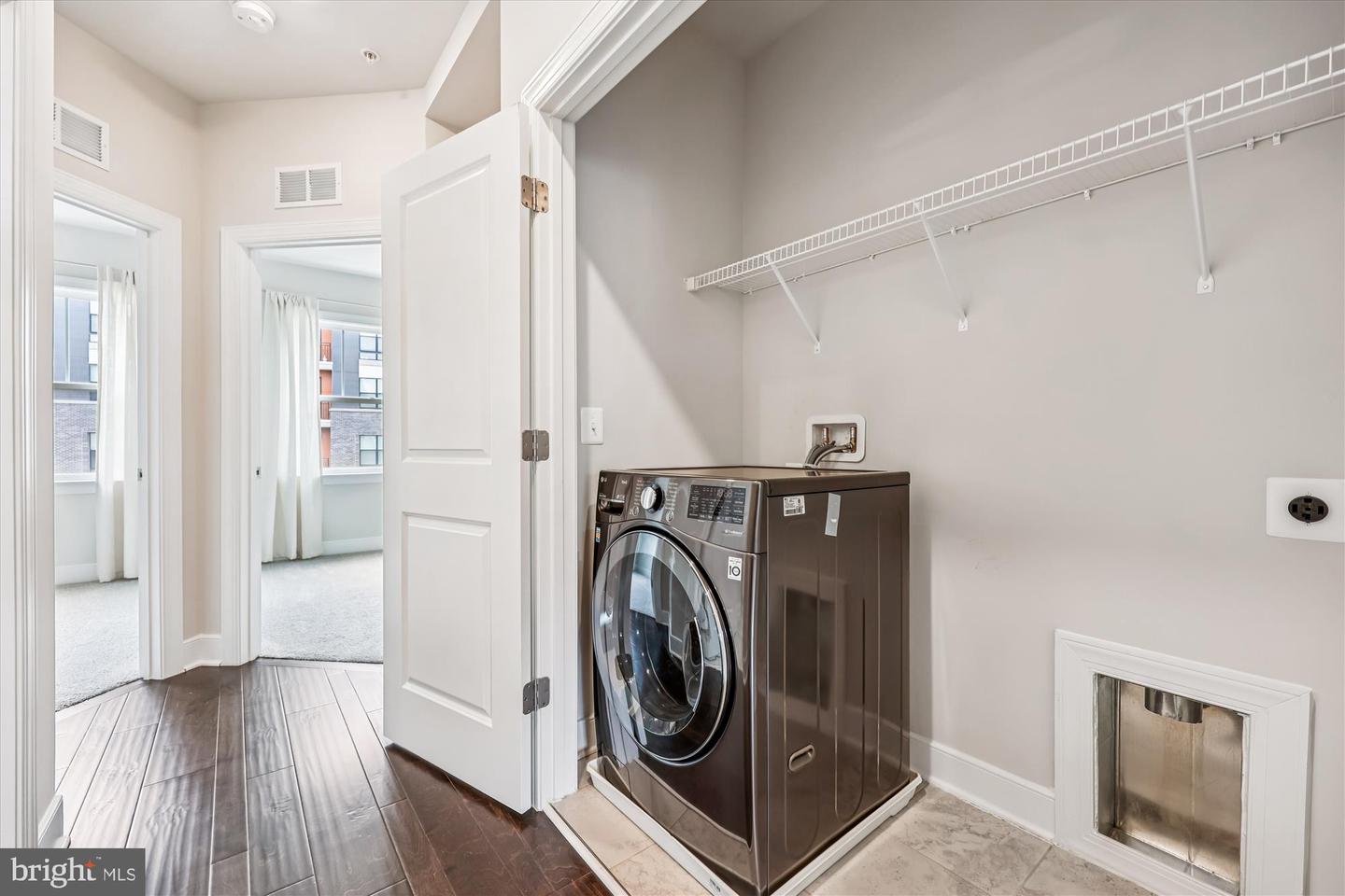 Gaithersburg, Maryland, 20878, United States, 4 Bedrooms Bedrooms, ,5 BathroomsBathrooms,Residential,For Sale,1949694