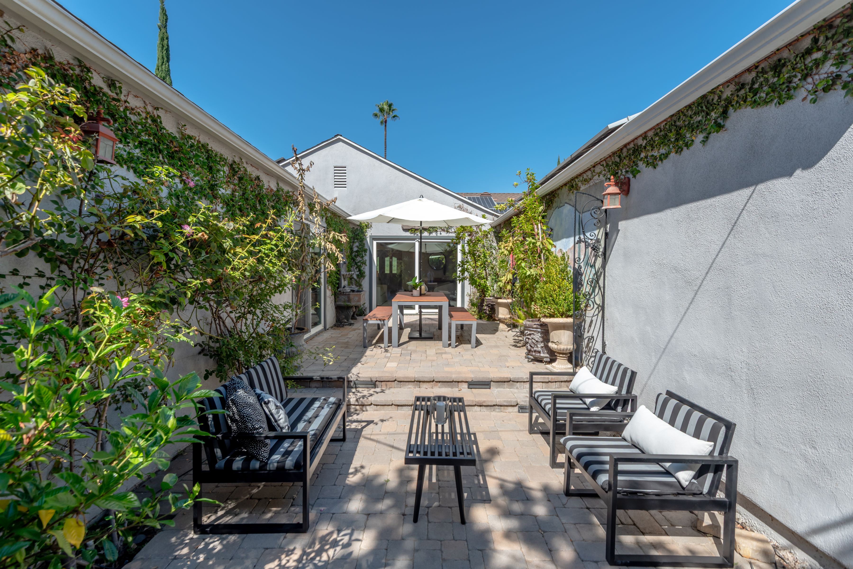  14542 Otsego Street - 物件實景