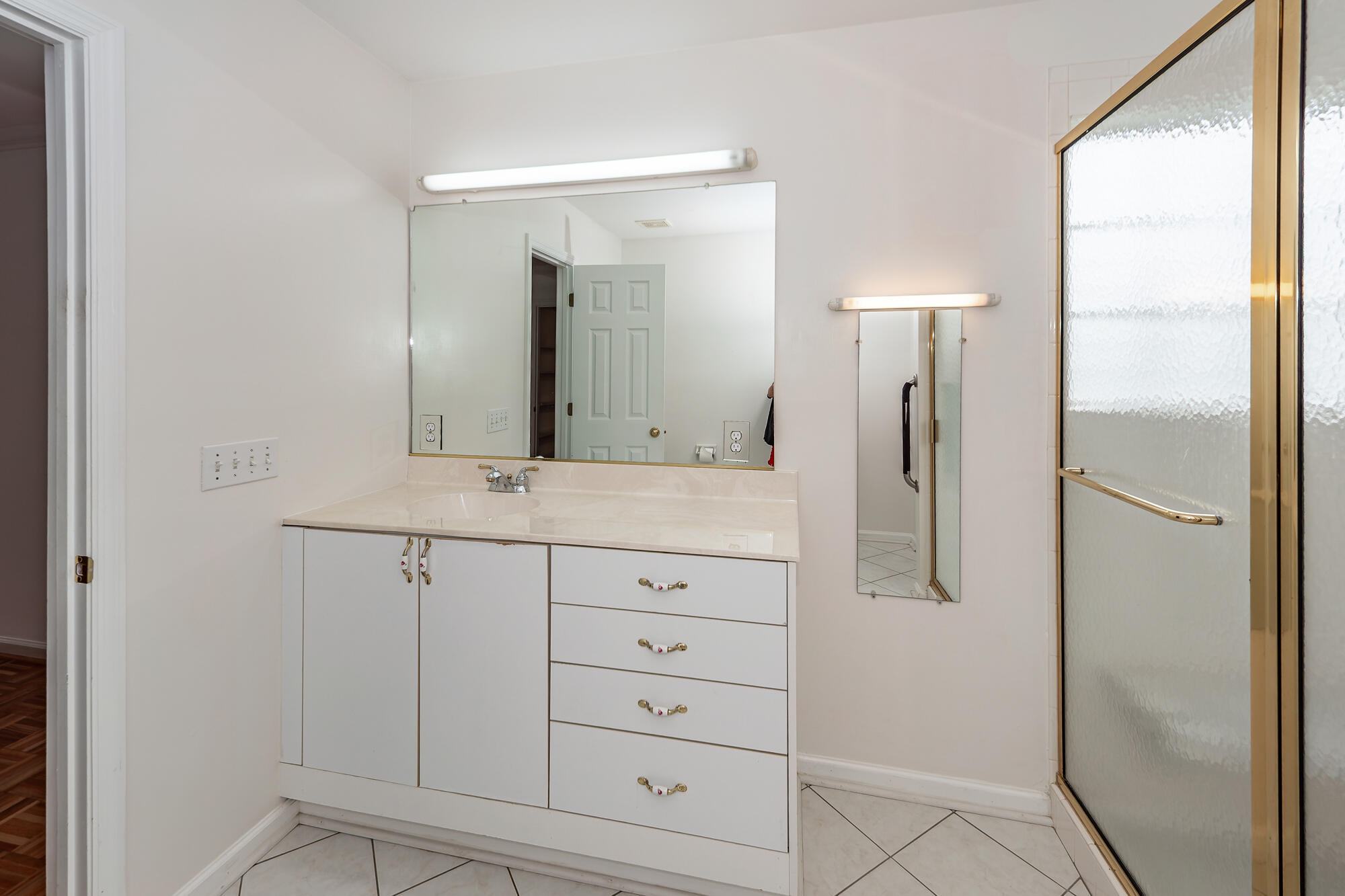 Mount Pleasant, South Carolina, 29466, United States, 3 Bedrooms Bedrooms, ,2 BathroomsBathrooms,Residential,For Sale,1743207