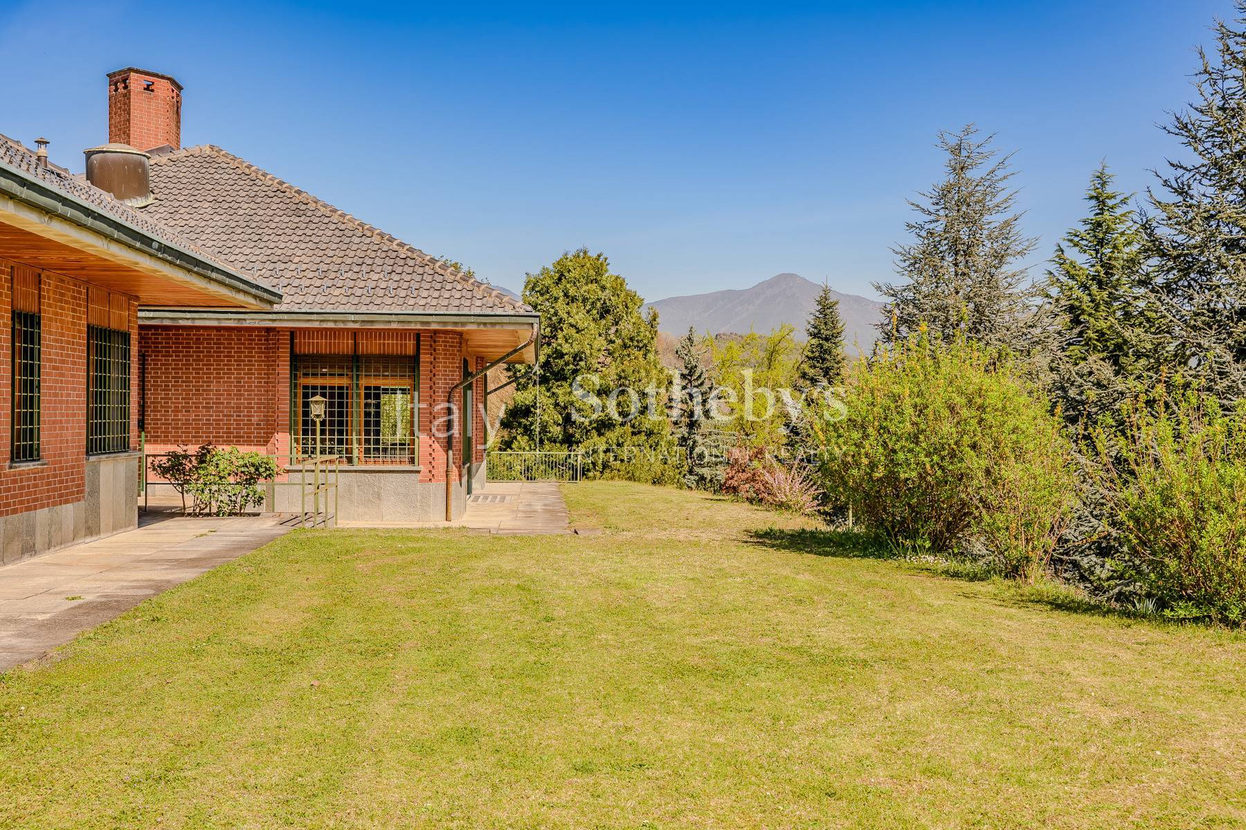  Waterfront villa with private park on Lake Avigliana - 物件實景