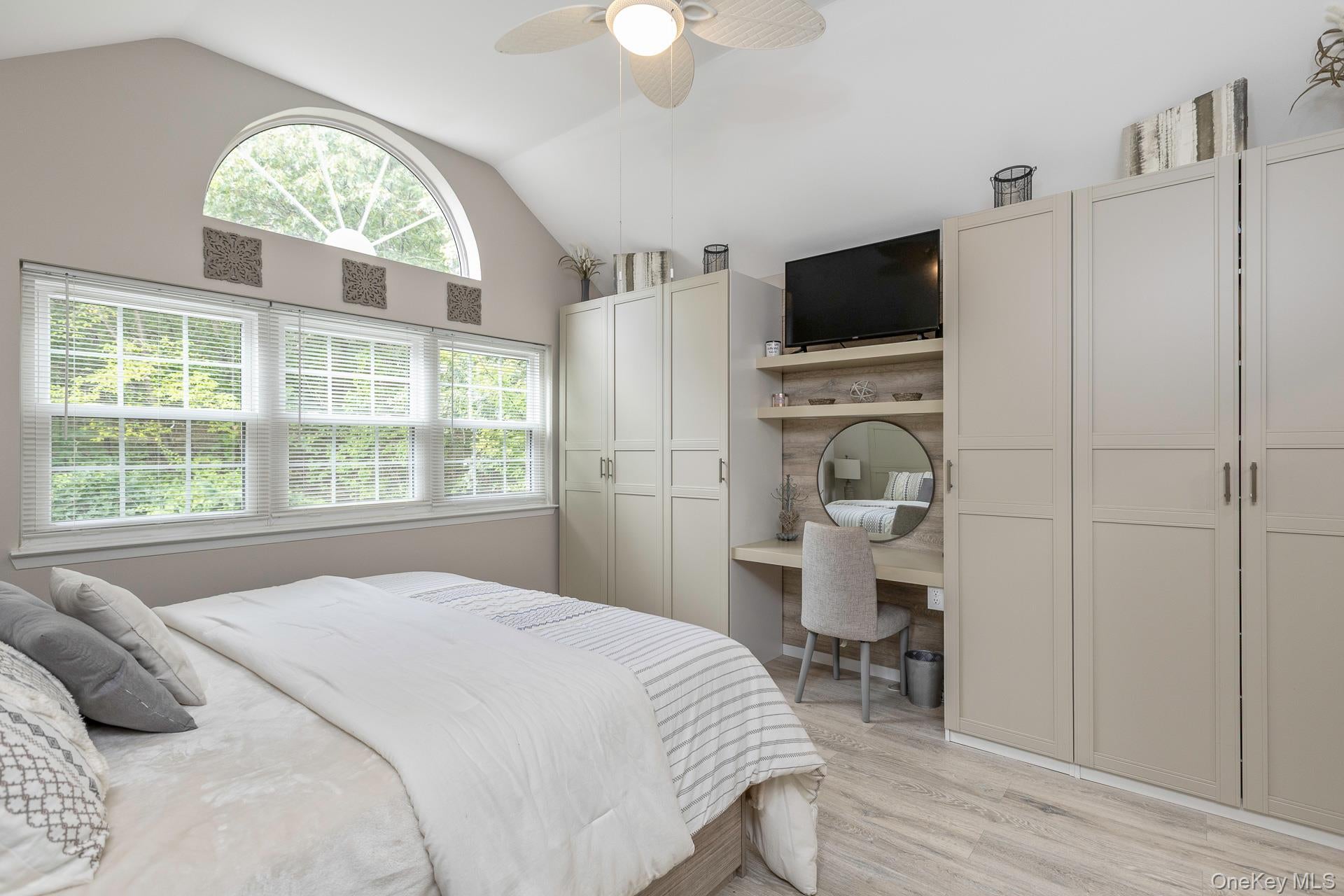 Middle Island, New York, 11953, United States, 3 Bedrooms Bedrooms, ,3 BathroomsBathrooms,Residential,For Sale,1932186