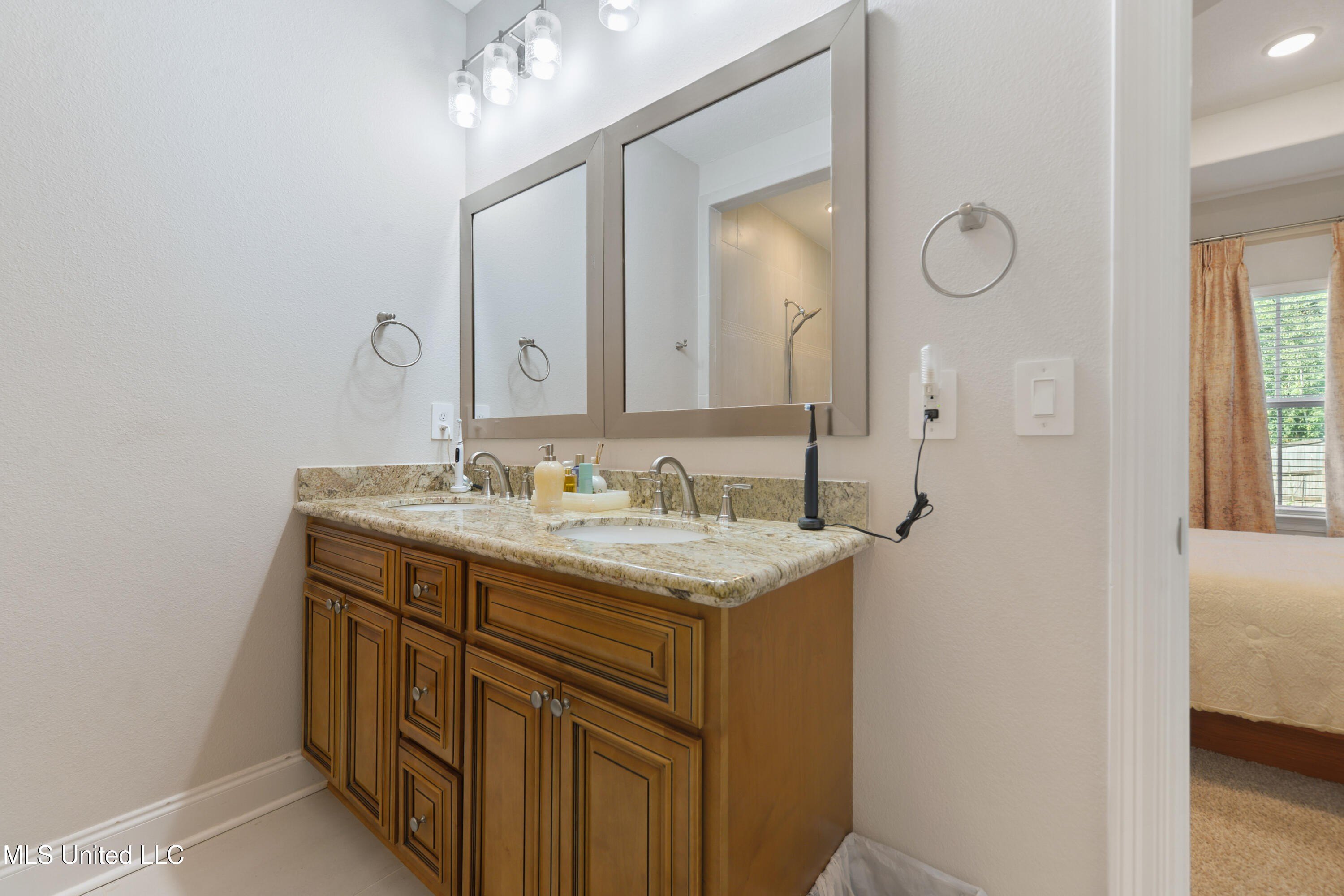 Gulfport, Mississippi, 39503, United States, 5 Bedrooms Bedrooms, ,3 BathroomsBathrooms,Residential,For Sale,1979883