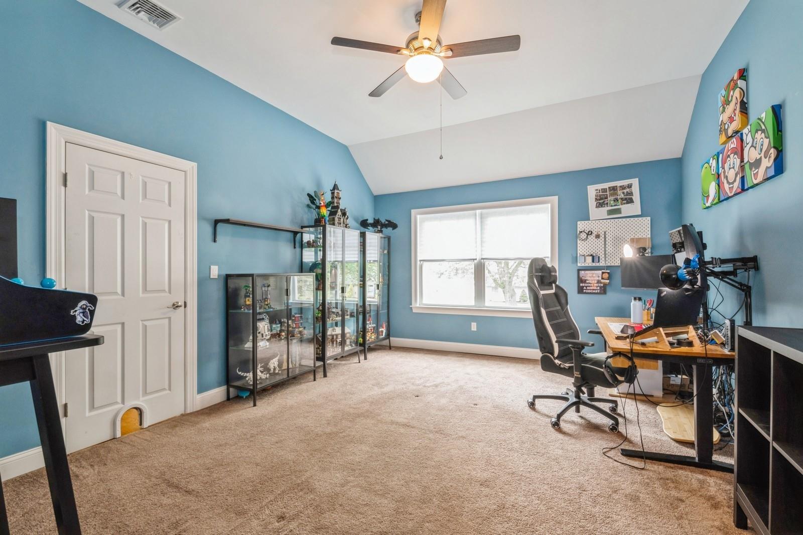 Nesconset, New York, 11767, United States, 3 Bedrooms Bedrooms, ,3 BathroomsBathrooms,Residential,For Sale,1837640