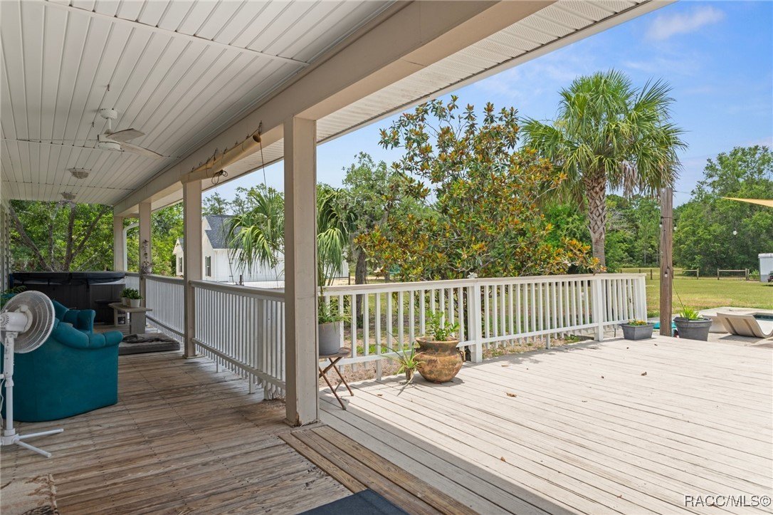 Crystal River, Florida, 34428, United States, 3 Bedrooms Bedrooms, ,3 BathroomsBathrooms,Residential,For Sale,1977079