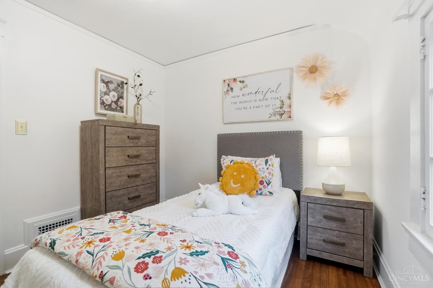 Cincinnati, Ohio, 45227, United States, 3 Bedrooms Bedrooms, ,2 BathroomsBathrooms,Residential,For Sale,1989456