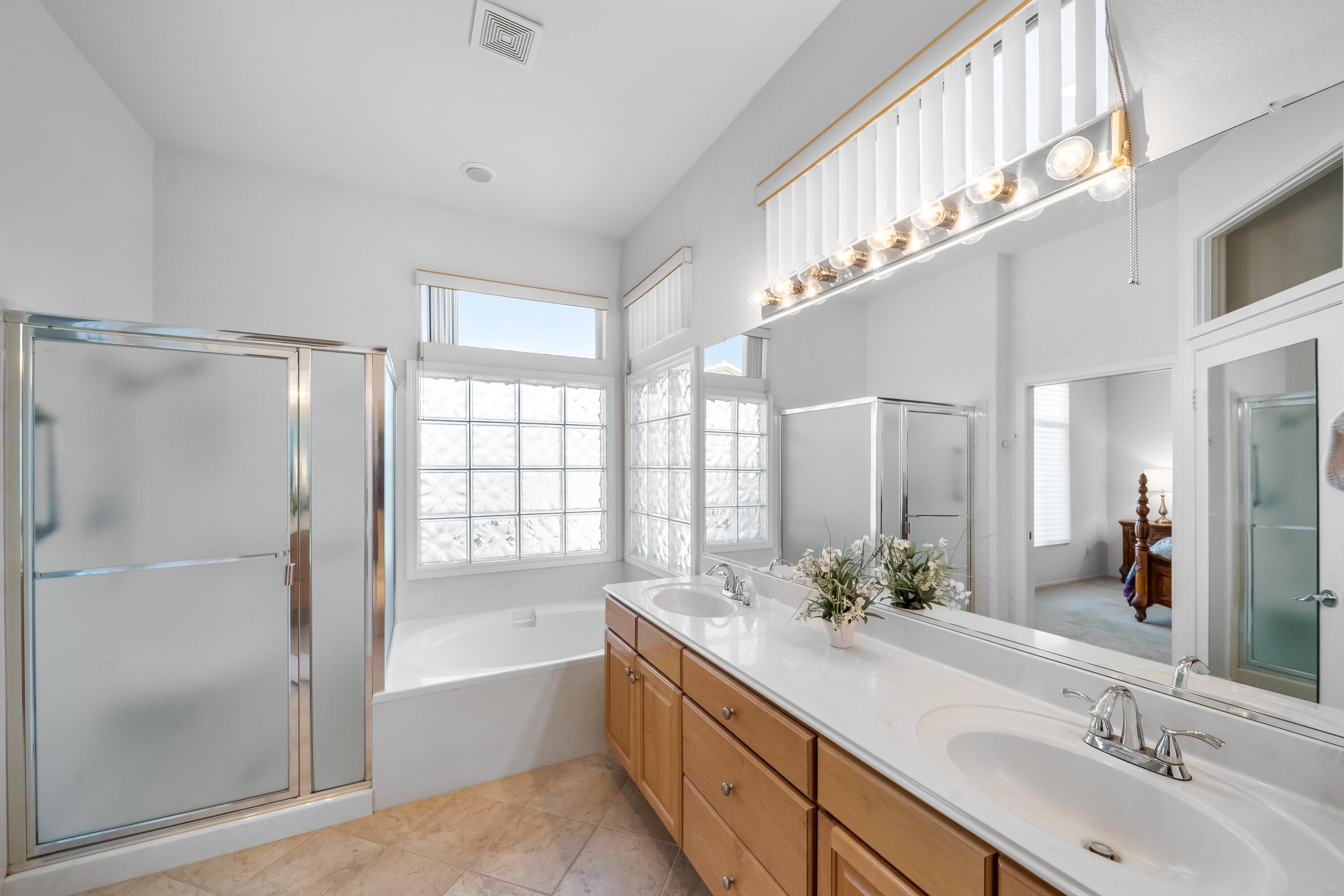 Palm Desert, California, 92211, United States, 3 Bedrooms Bedrooms, ,2 BathroomsBathrooms,Residential,For Sale,2009127