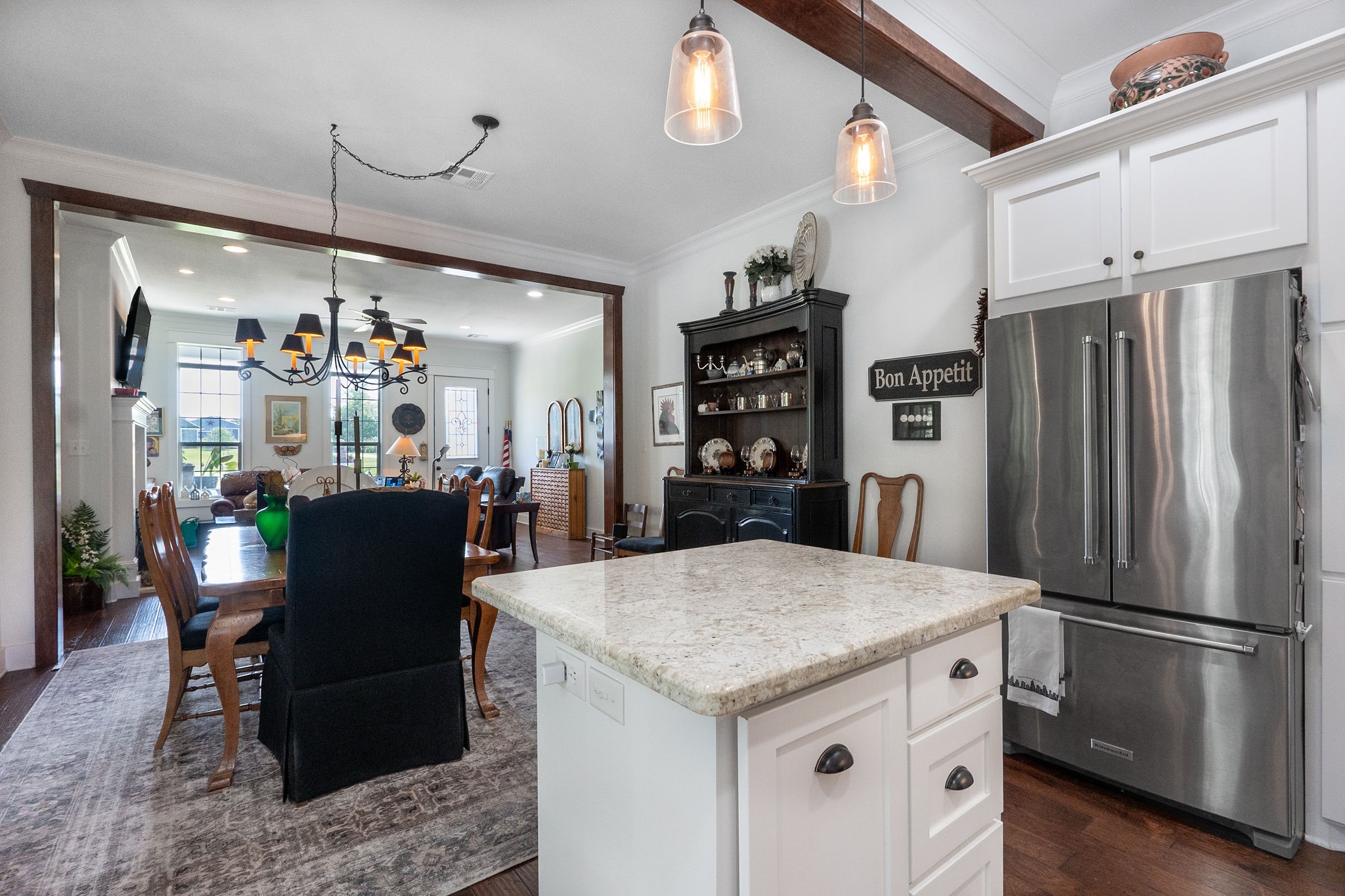 Bryan, Texas, 77808, United States, 3 Bedrooms Bedrooms, ,2 BathroomsBathrooms,Residential,For Sale,1986315