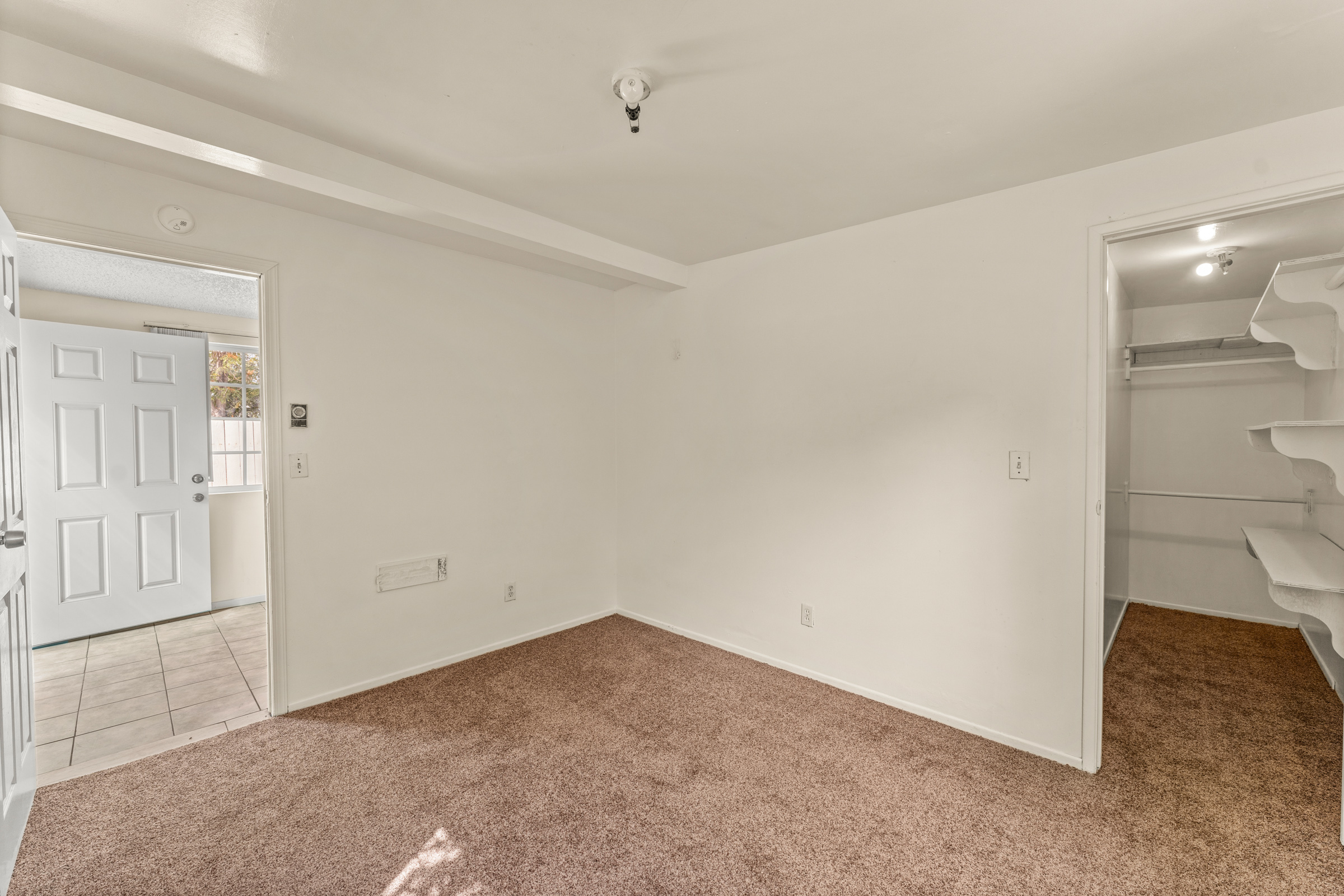 Rialto, California, 92376, United States, 4 Bedrooms Bedrooms, ,2 BathroomsBathrooms,Residential,For Sale,1973663