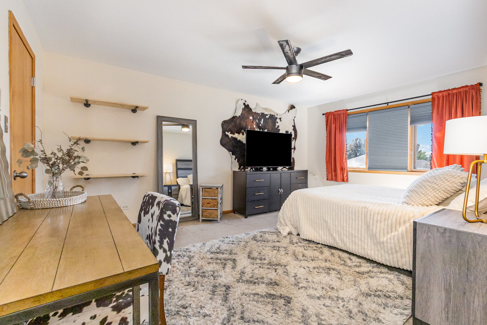 Frankfort, Illinois, 60423, United States, 4 Bedrooms Bedrooms, ,3 BathroomsBathrooms,Residential,For Sale,1973691