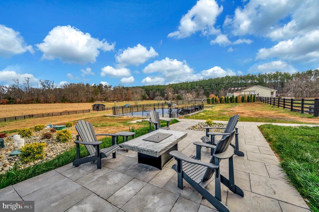 Bealeton, Virginia, 22712, United States, 4 Bedrooms Bedrooms, ,3 BathroomsBathrooms,Residential,For Sale,2002871