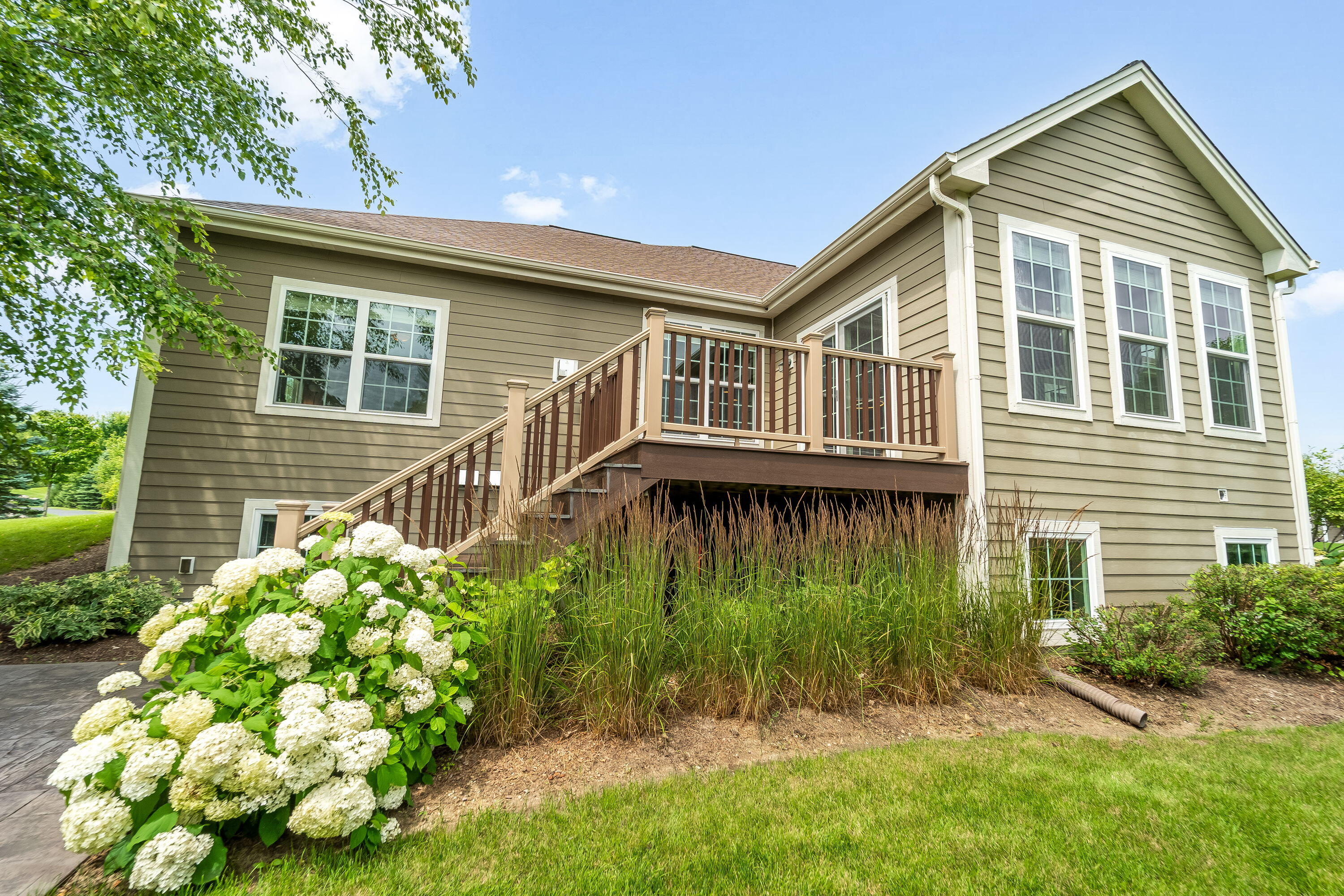 Mequon, Wisconsin, 53092, United States, 4 Bedrooms Bedrooms, ,4 BathroomsBathrooms,Residential,For Sale,1920034