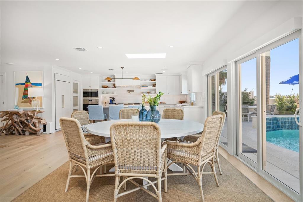 Largo, Florida, 33770, United States, 3 Bedrooms Bedrooms, ,4 BathroomsBathrooms,Residential,For Sale,1989168