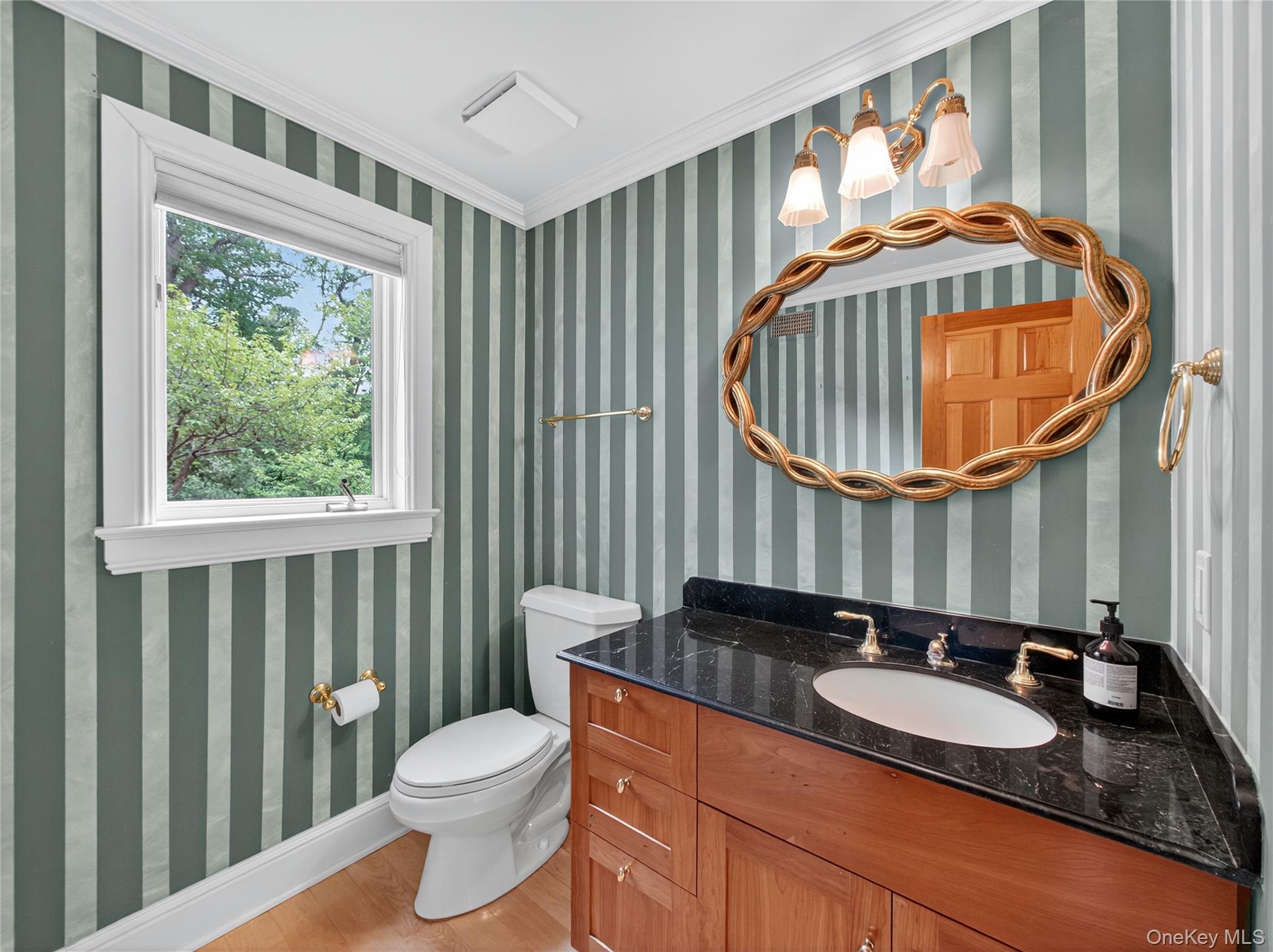 Sloatsburg, New York, 10974, United States, 5 Bedrooms Bedrooms, ,5 BathroomsBathrooms,Residential,For Sale,1982230