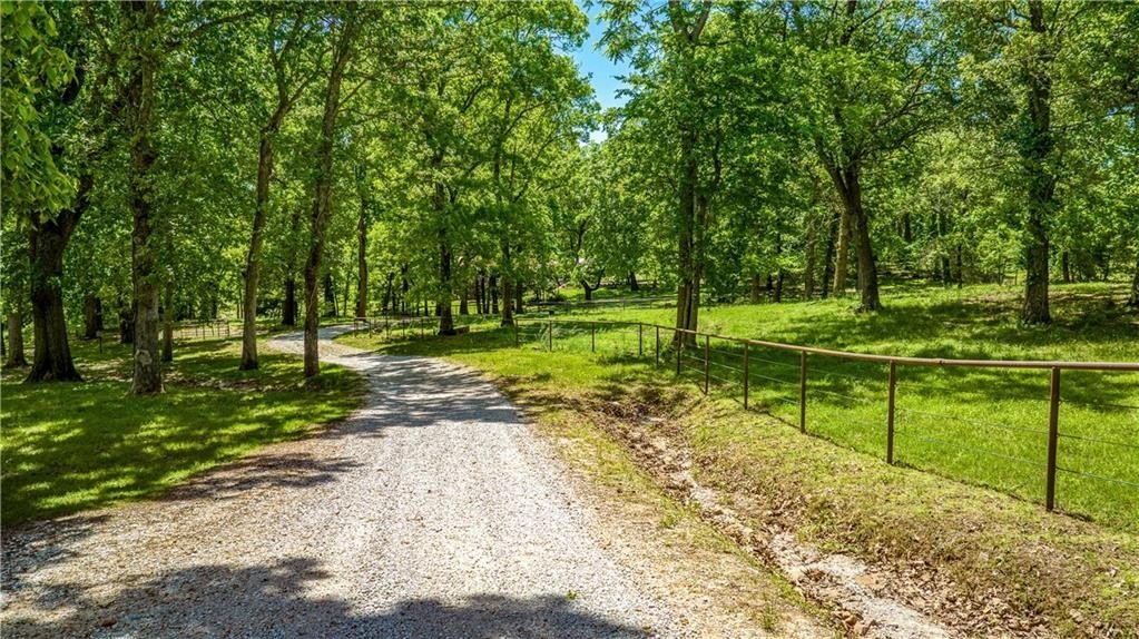 Harrison, Arkansas, 72601, United States, 4 Bedrooms Bedrooms, ,4 BathroomsBathrooms,Residential,For Sale,1763451