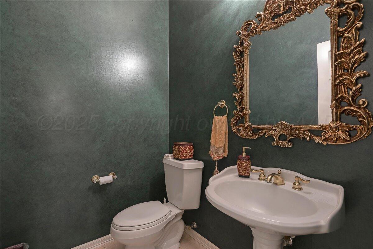 Amarillo, Texas, 79121, United States, 5 Bedrooms Bedrooms, ,4 BathroomsBathrooms,Residential,For Sale,1821346