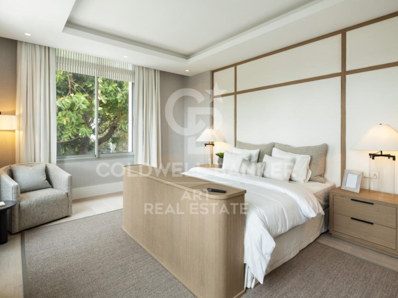 Marbella, Andalusia, ES, 6 Bedrooms Bedrooms, ,6 BathroomsBathrooms,Residential,For Sale,1882759