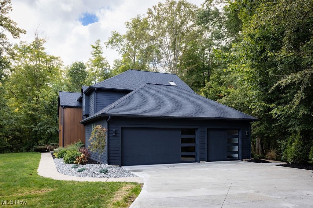 Chagrin Falls, Ohio, 44023, United States, 4 Bedrooms Bedrooms, ,4 BathroomsBathrooms,Residential,For Sale,1930010