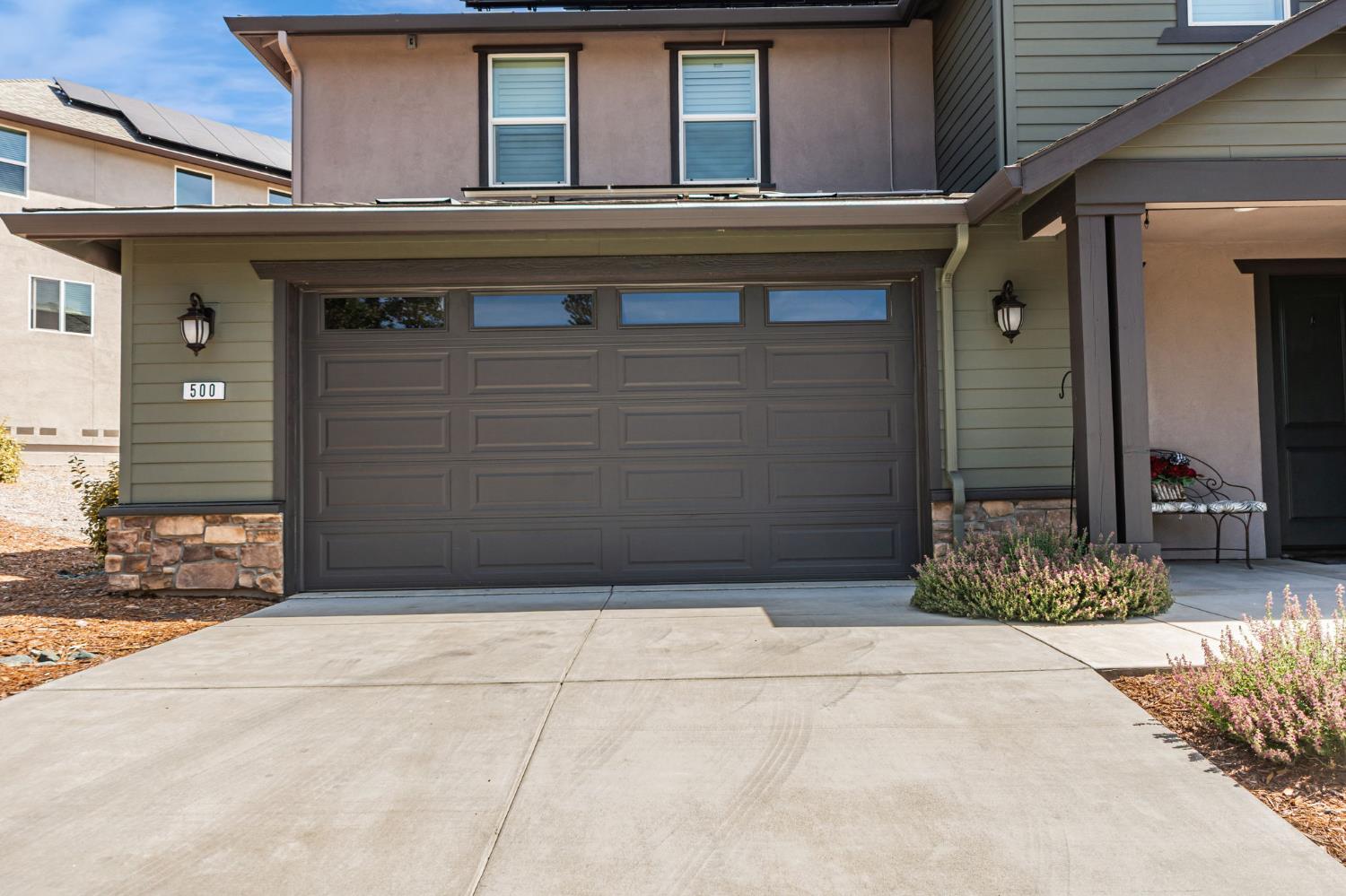 Colfax, California, 95713, United States, 3 Bedrooms Bedrooms, ,3 BathroomsBathrooms,Residential,For Sale,1883373