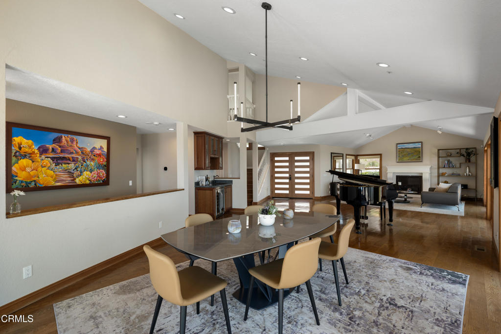 Altadena, California, 91001, United States, 5 Bedrooms Bedrooms, ,6 BathroomsBathrooms,Residential,For Sale,1989048