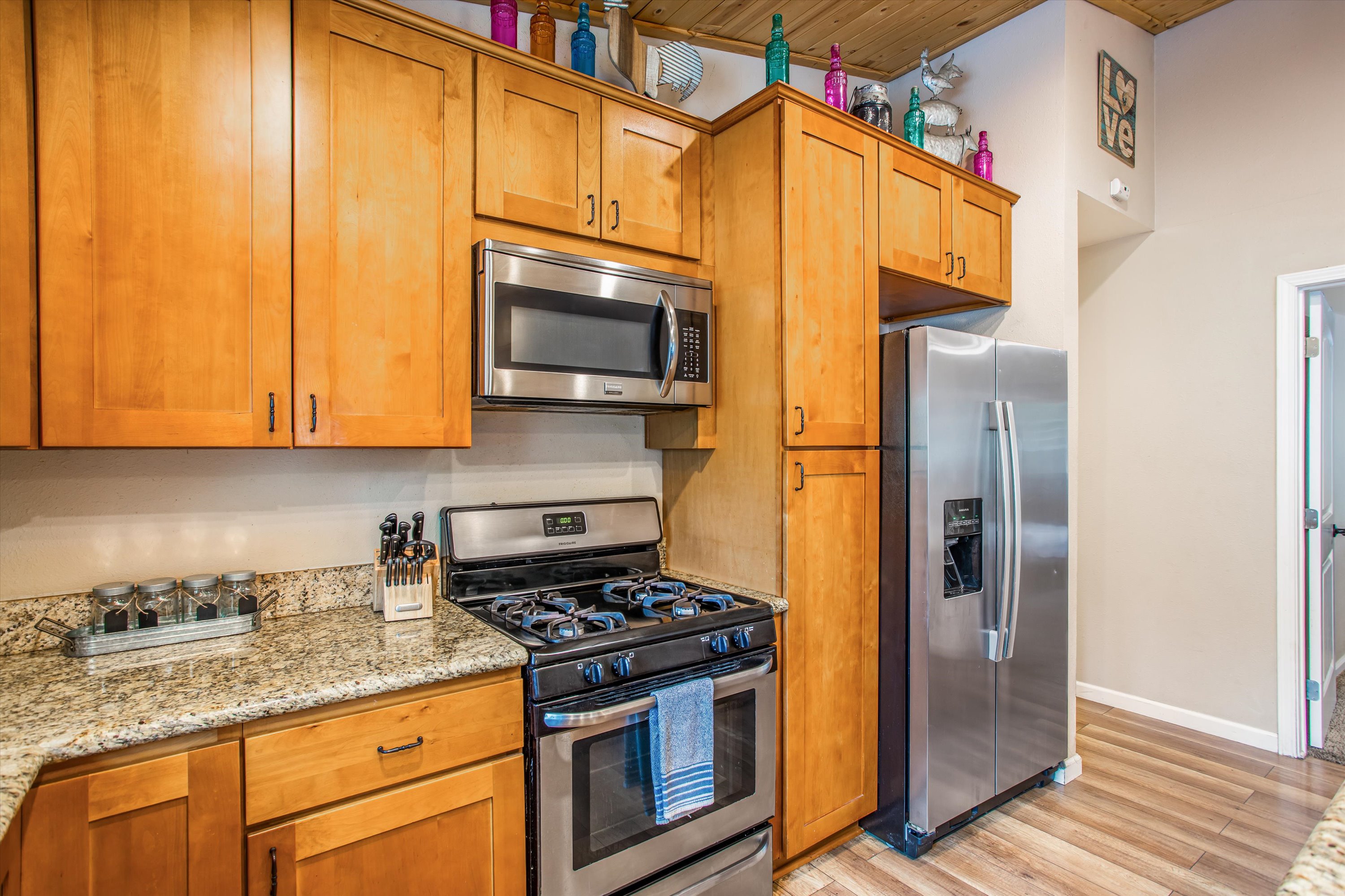 Sugarloaf, California, 92386, United States, 4 Bedrooms Bedrooms, ,2 BathroomsBathrooms,Residential,For Sale,1848559