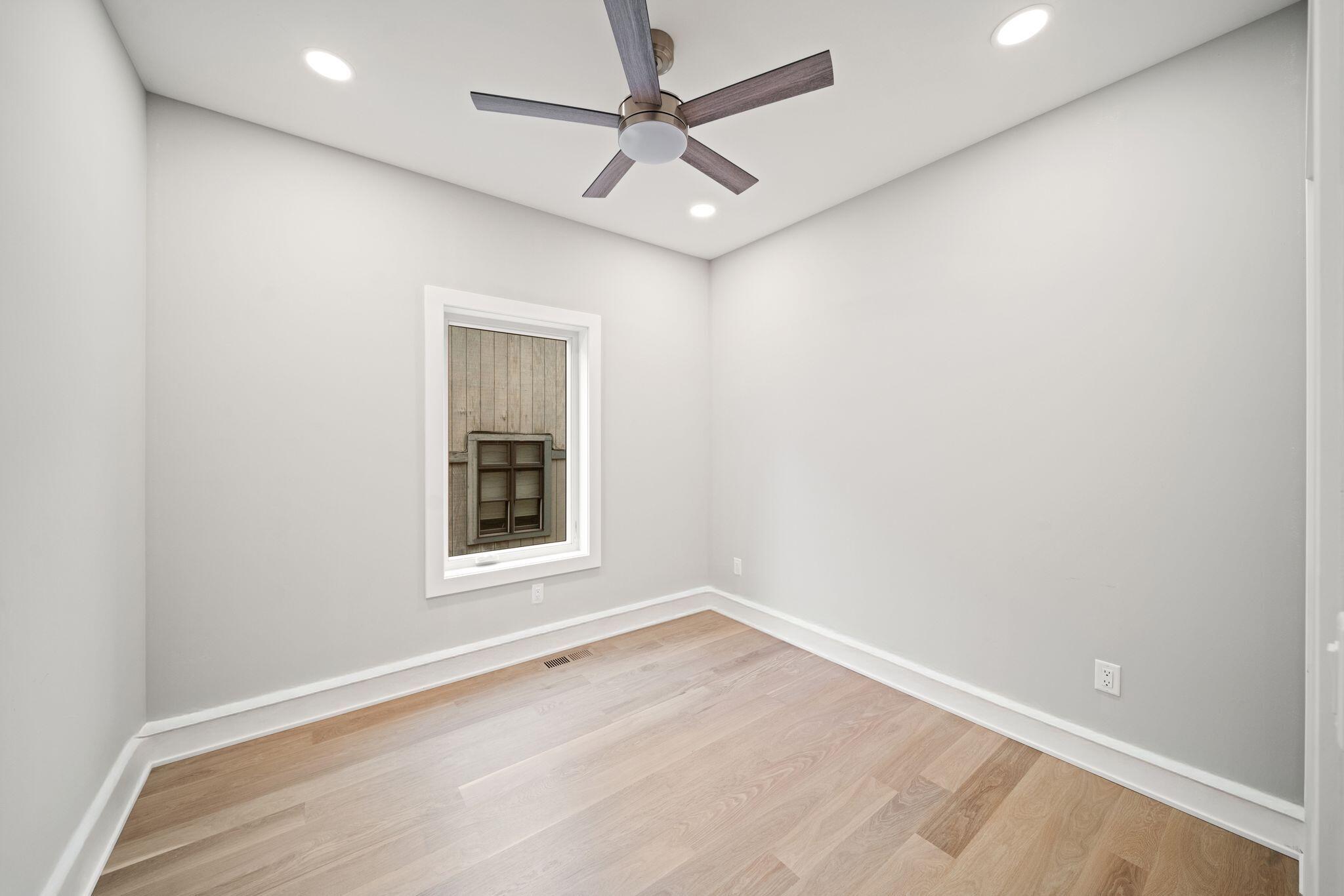 Burlington, Wisconsin, 53105, United States, 6 Bedrooms Bedrooms, ,4 BathroomsBathrooms,Residential,For Sale,2003027