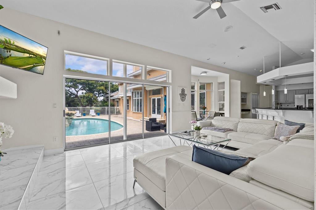 Tarpon Springs, Florida, 34689, United States, 5 Bedrooms Bedrooms, ,4 BathroomsBathrooms,Residential,For Sale,1901720