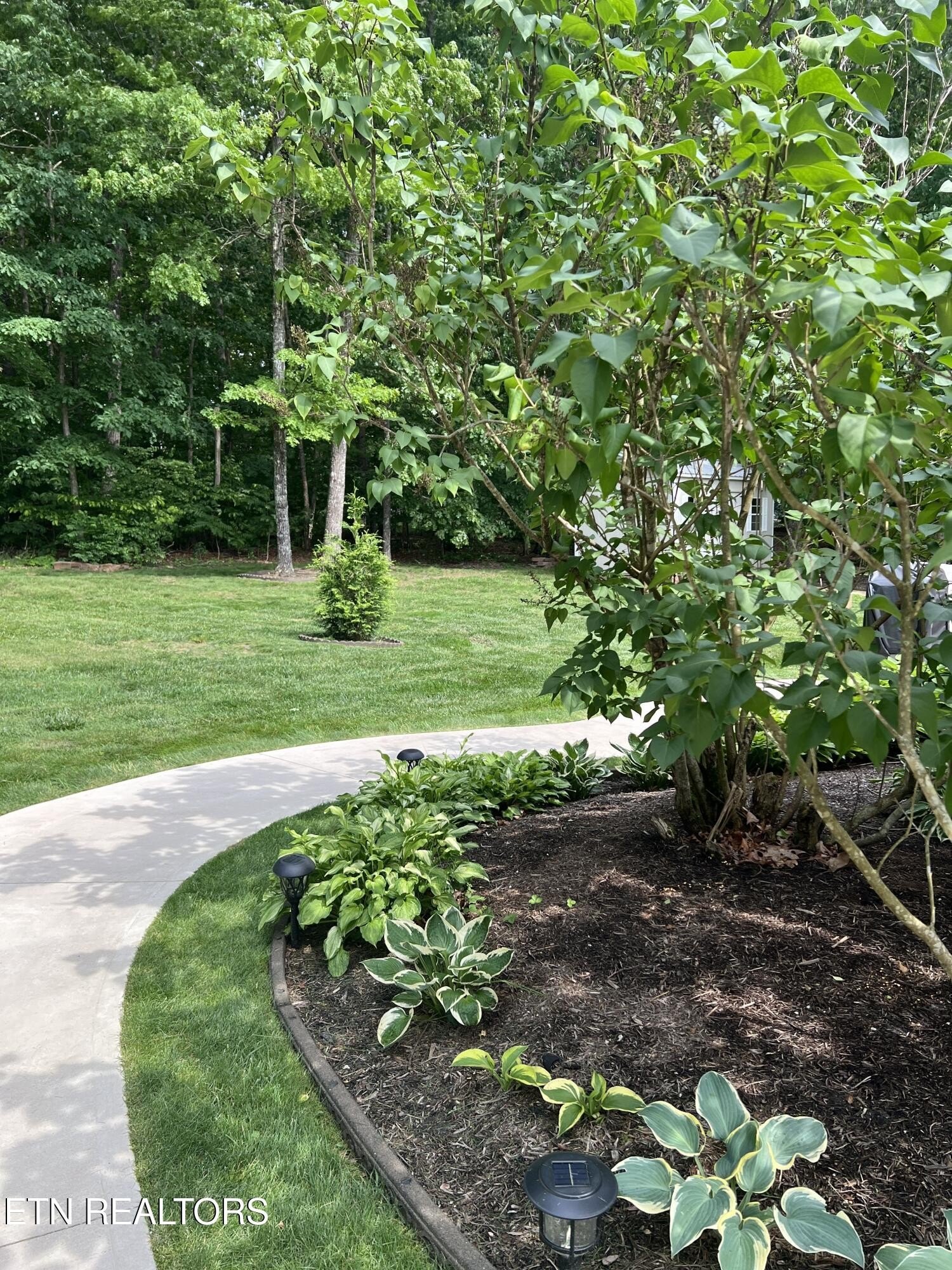 Crossville, Tennessee, 38555, United States, 3 Bedrooms Bedrooms, ,2 BathroomsBathrooms,Residential,For Sale,2008163