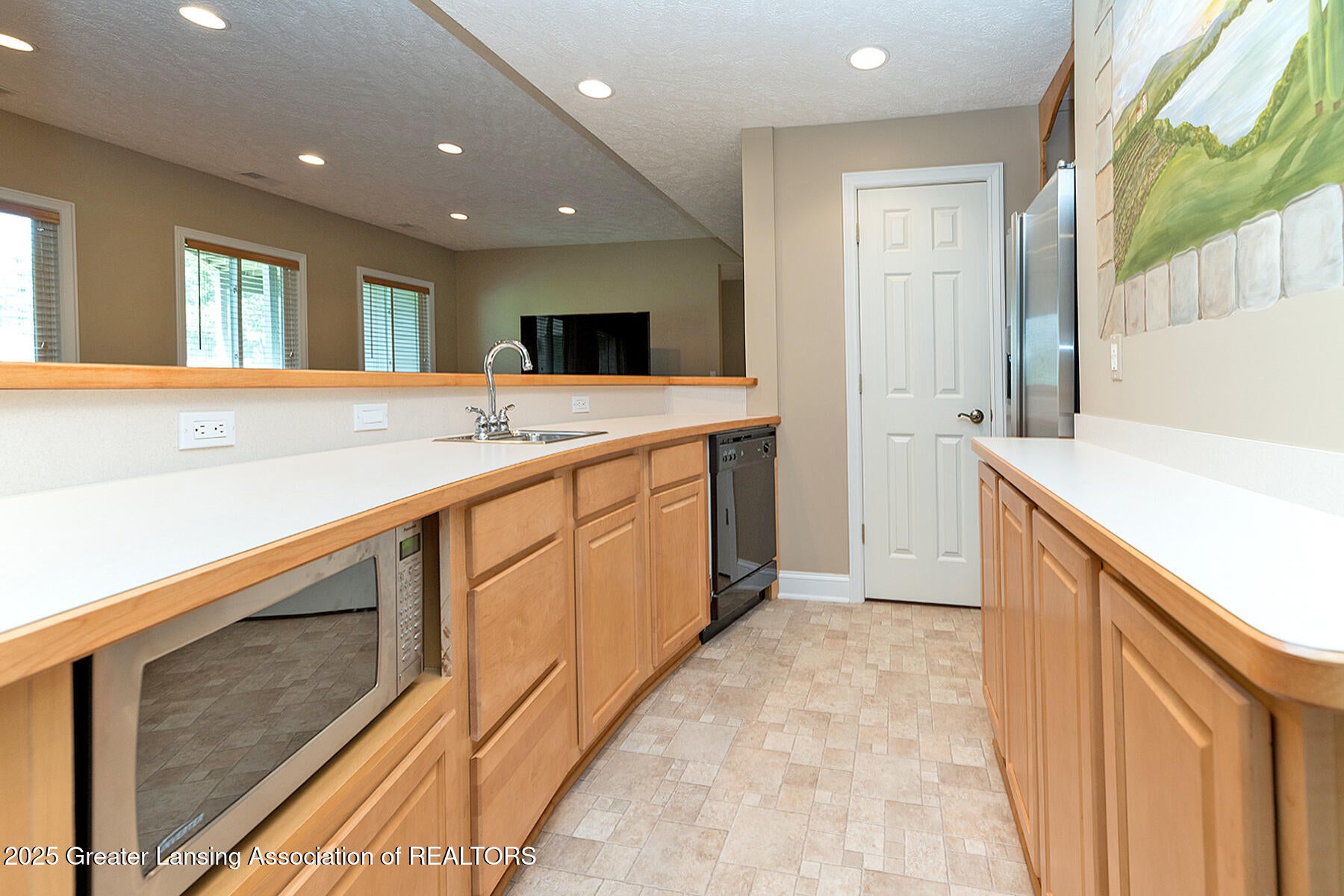 Williamston, Michigan, 48895, United States, 4 Bedrooms Bedrooms, ,4 BathroomsBathrooms,Residential,For Sale,1877487