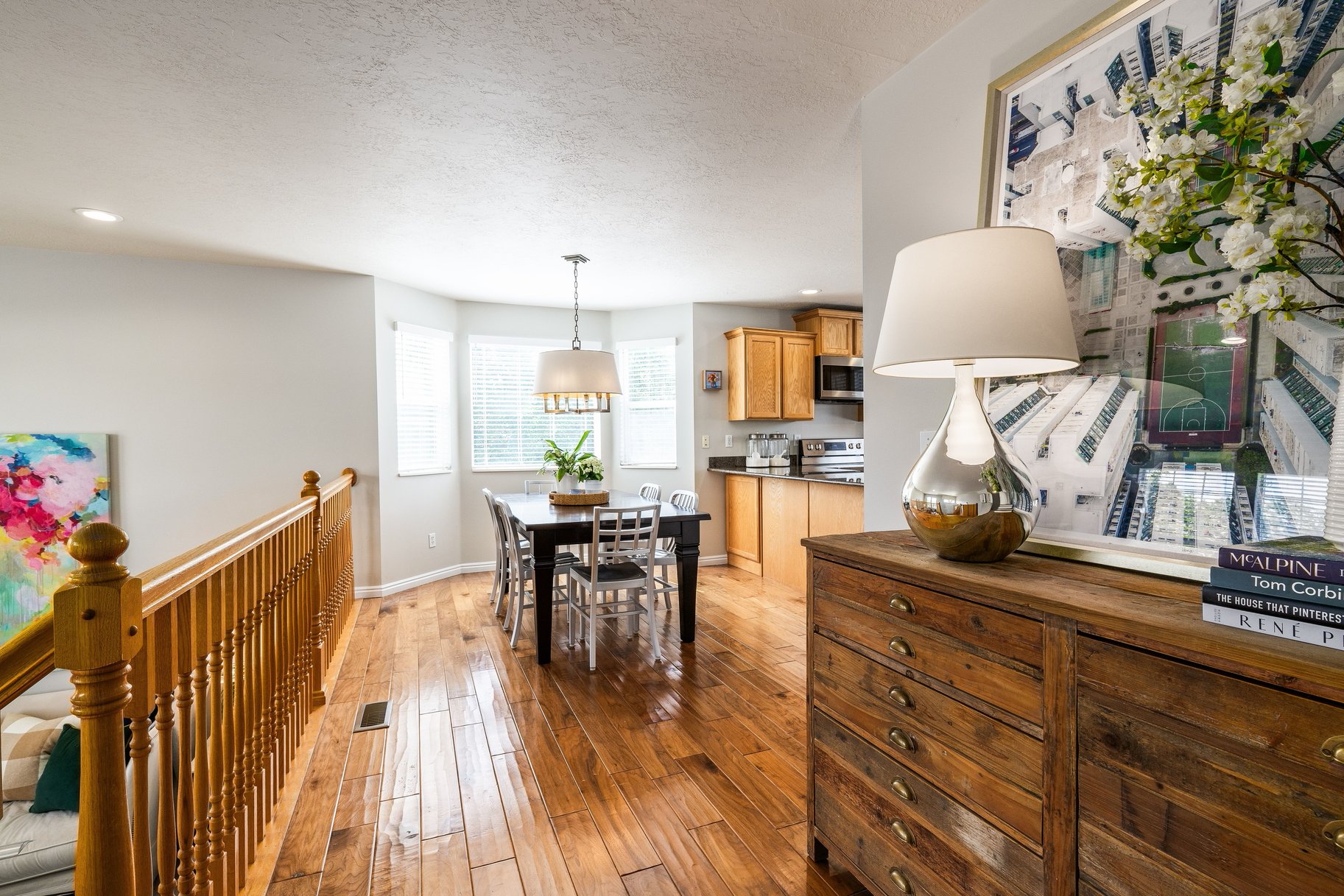  Updated 4-Bed with RV Parking, Mountain Views, and Large Fenced Backyard - 物件實景