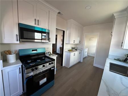 Los Angeles, California, 90047, United States, 3 Bedrooms Bedrooms, ,2 BathroomsBathrooms,Residential,For Sale,2010742