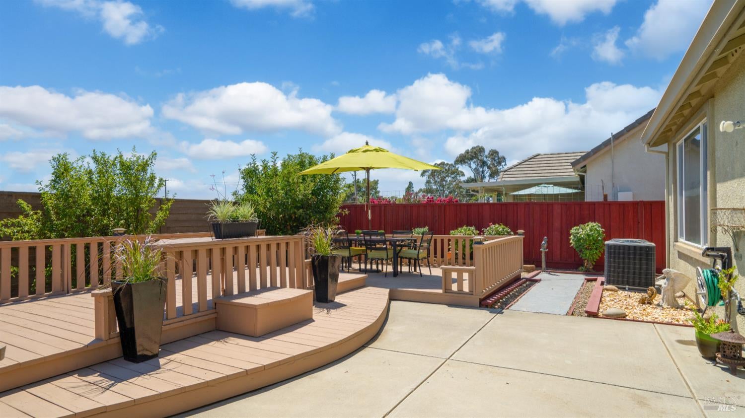 Vacaville, California, 95687, United States, 2 Bedrooms Bedrooms, ,2 BathroomsBathrooms,Residential,For Sale,1911882